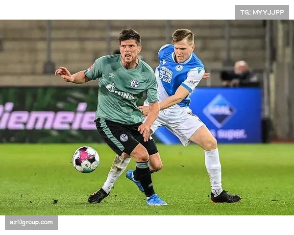 沙尔克04门将费尔曼多次救险 难阻球队在德甲积分榜下滑 沙尔克04门将费尔曼多次救险 难阻球队在德甲积分榜下滑